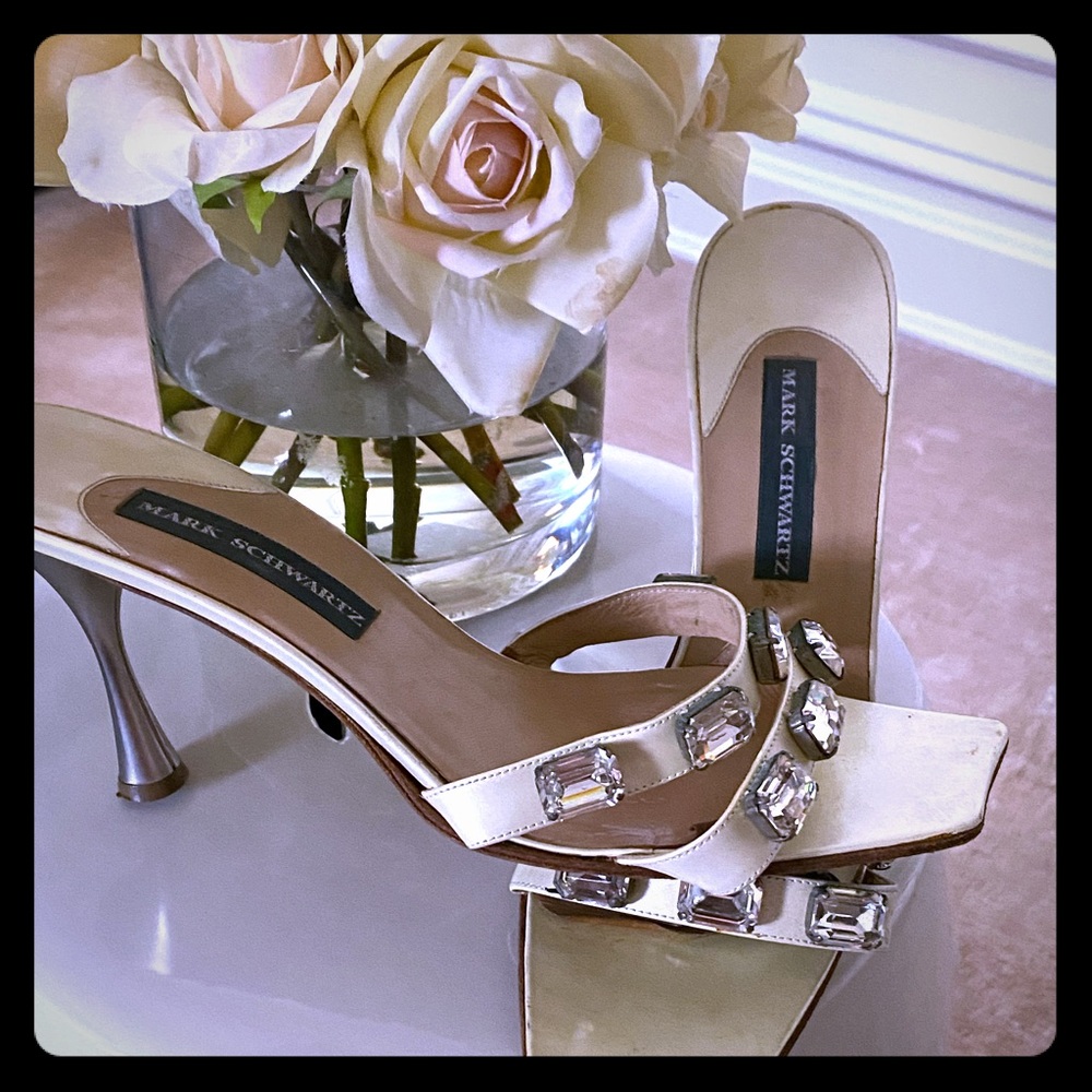 Sexy sandals with emerald cut rhinestones